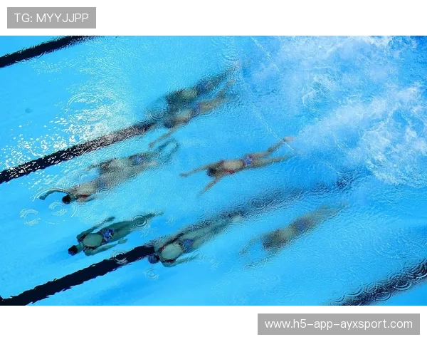 花样游泳队水下全息拍摄震撼全球 花样游泳队水下全息拍摄震撼全球