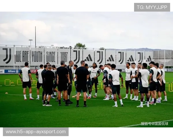 尤文图斯在面对压迫时展现出更多选择,推进不慌