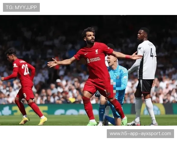 利物浦中前场在比赛中展现出极佳配合