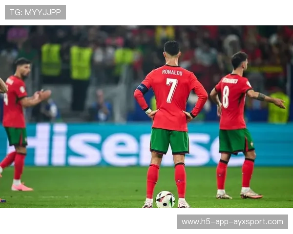 C罗关键战从不缺席——永不言败的体育传奇 C罗关键战从不缺席——永不言败的体育传奇